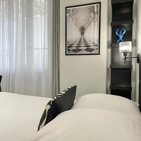 Apartment Charming Paris La Defense