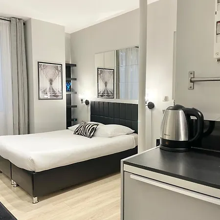 Charming Paris La Defense Apartment *